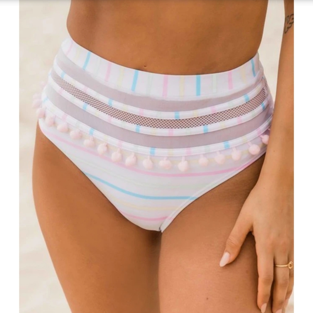 💥3 X 25 Sailing Through Paradise White Swimsuit Bottom